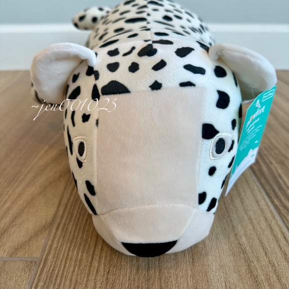 Cheetah Weighted Plush Throw Pillow Black/White - Pillowfort - Picture 11 of 11